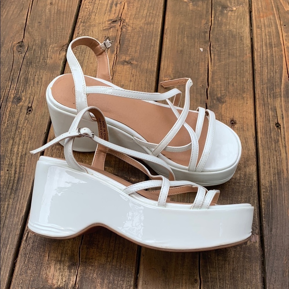 Urban‎ outfitters platform strappy sandals